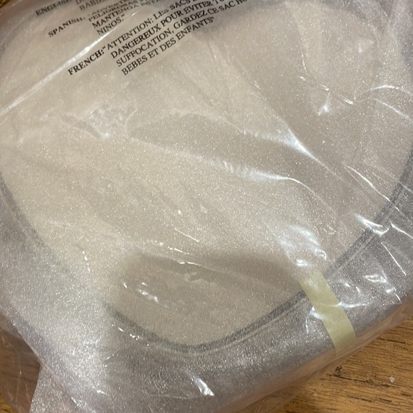 NWT Kate spade Love Shack Guitar Strap Heart Crossbody Purse parchment black - Picture 7 of 7